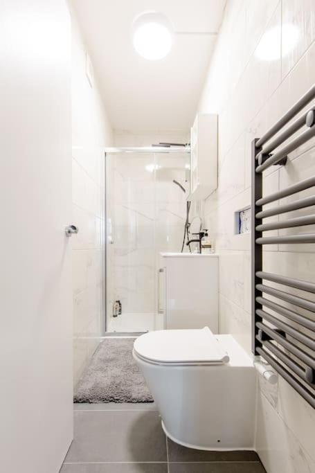 *Brand New 1 Bedroom Flat In Central London* Bagian luar foto
